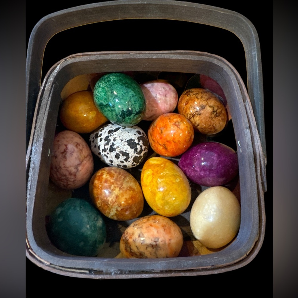 Marble Eggs made in Italy.  Only one still has the Italy tag.